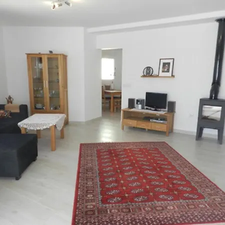 Semesterbostad Casa Zinat 4 Pax