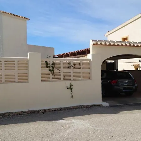 Casa Zinat 4 Pax Semesterbostad